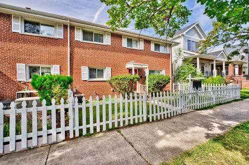 1900 Norwood St, Chicago IL  60660-2207 exterior