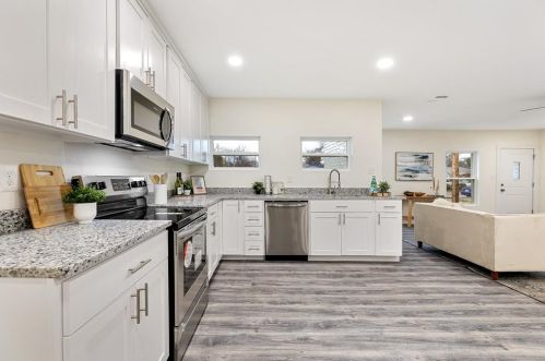 2850 Fls Dr, Dallas TX 75211-9008 exterior