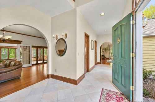 10 Berthier Pl, Ridgefield, CT 06877-1241