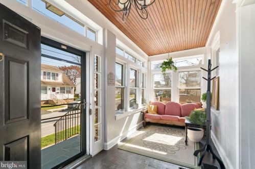 134 Grandview Ave, Chester, PA 19015-1734