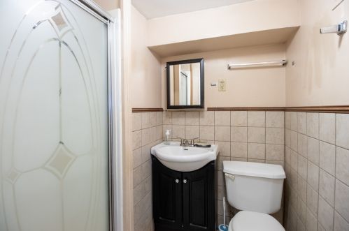 7529 Winchester Ave, Chicago IL 60626-1513 exterior