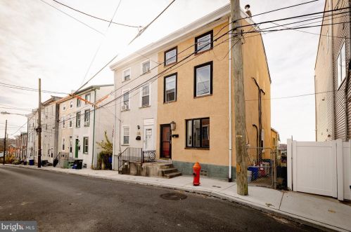 4718 Fowler St, Philadelphia, PA 19127-1002