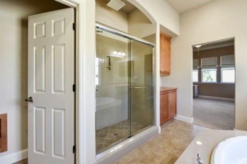 2110 Fenceline Dr, Folsom CA exterior