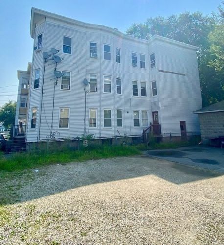 99 Swan St, Methuen MA  01844-5324 exterior