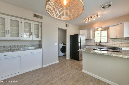 4637 8 St, Tucson AZ 85711-2918 exterior