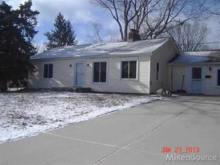 6195 Elarz Dr, Troy MI  48085-1372 exterior