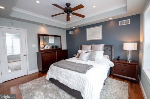 2932 Juniper St, Philadelphia PA 19148-4951 exterior