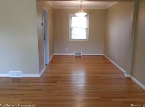 716 Graefield Rd, Bham MI  48009-0058 exterior