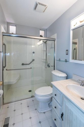 1438 Homecrest Dr, Saint Louis MO 63127-1124 exterior