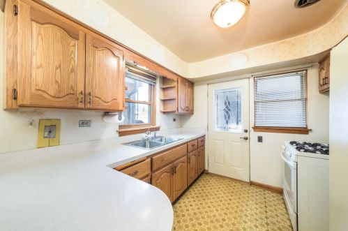 5471 Newland Ave, Chicago IL 60707-4410 exterior