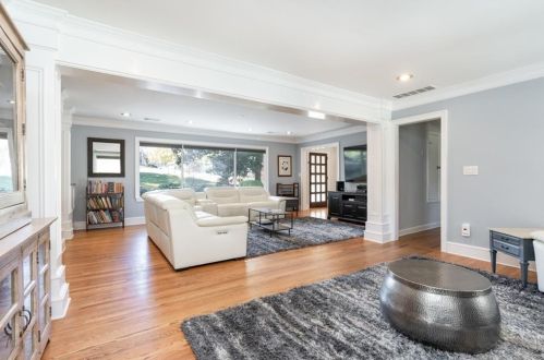 2519 Clairmont Rd, Atlanta GA 30329-2713 exterior