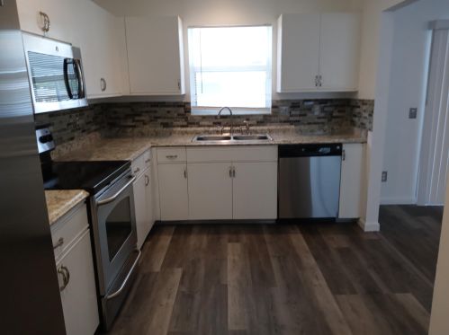 8604 Salerno Rd, Fort Pierce FL  34951-1356 exterior