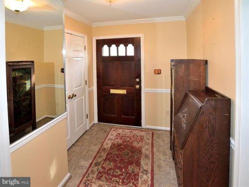 7388 Hallcrest Dr, Mc Lean, VA 22102-2910