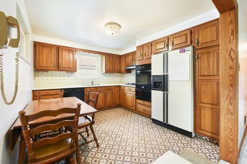 5909 Interboro Ave, Pittsburgh PA 15207-2266 exterior