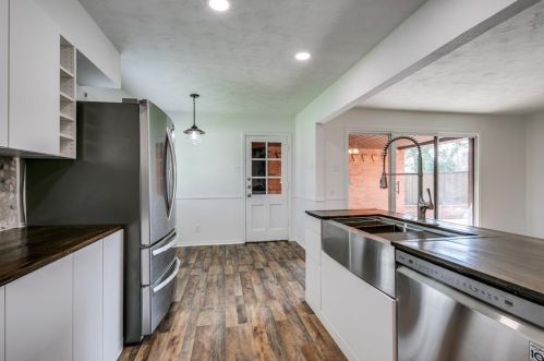 9930 Cloister Dr, Dallas TX 75228-3617 exterior