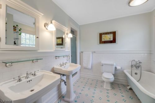 49 Plymouth St, Montclair NJ  07042-2617 exterior