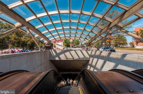 709 Capitol St, Washington DC 20003-1711 exterior