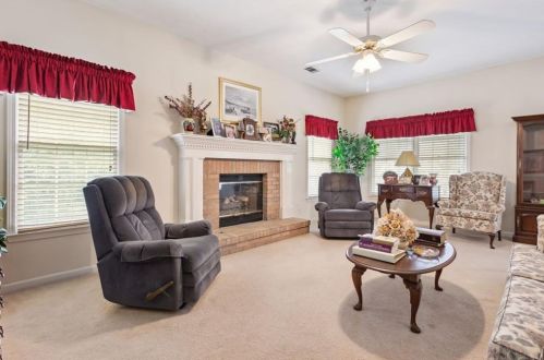 1918 Walden Park Dr, Lithonia GA 30078-3474 exterior