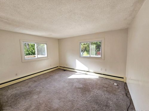 83 Frst St, Hartford CT 06118-2416 exterior