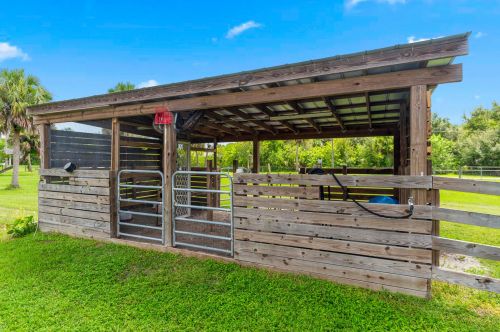 6300 Floyd Johnson Rd, Fort Pierce FL 34947-1563 exterior