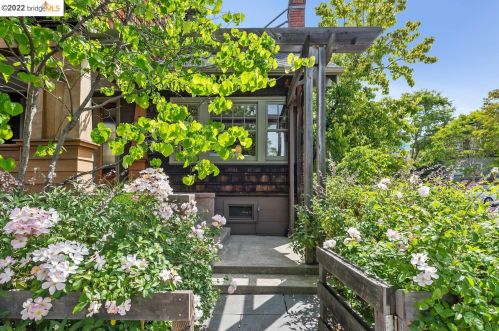 2747 Fulton St, Berkeley CA 94705-1031 exterior