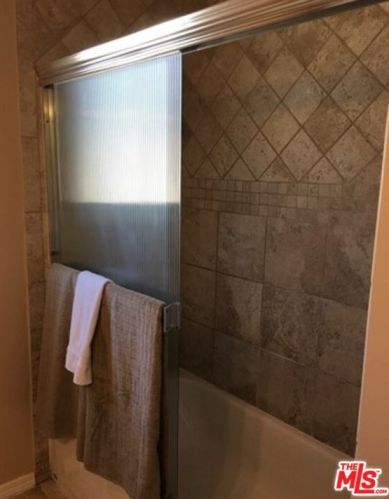 9849 Rosecrans Ave, Bellflower CA 90706-2443 exterior