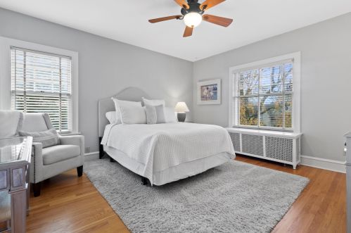 6162 Washington Cir, Milwaukee WI 53213-2472 exterior