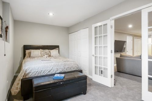 253 Goethe St, Chicago IL 60610-1803 exterior