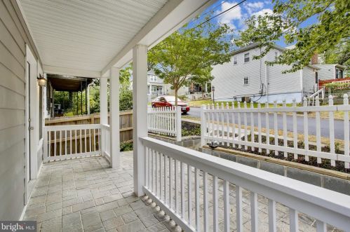 5514 Clay Pl, Washington, DC 20019