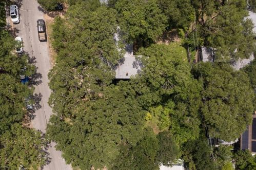 1804 Alta Vis Ave, Austin TX 78704-5226 exterior