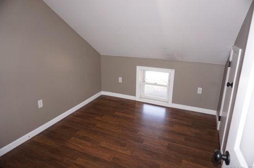 2 Ballouville Rd, Killingly CT 06241-1235 exterior