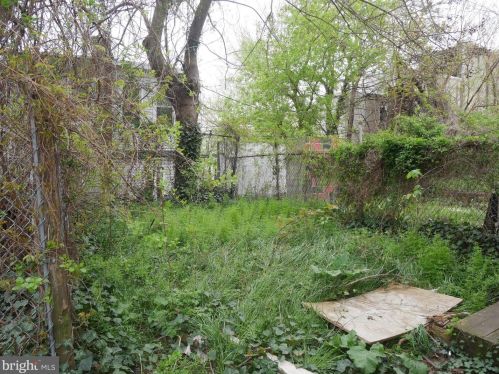 3311 16th St, Philadelphia PA  19140-4902 exterior