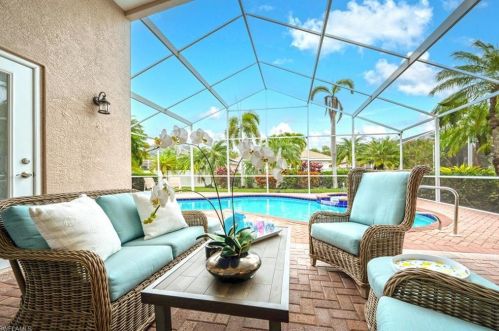 132 Glen Eagle Cir, Naples FL 34104-5714 exterior