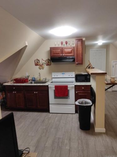 232 Mansion St, Poughkeepsie NY  12601-2629 exterior