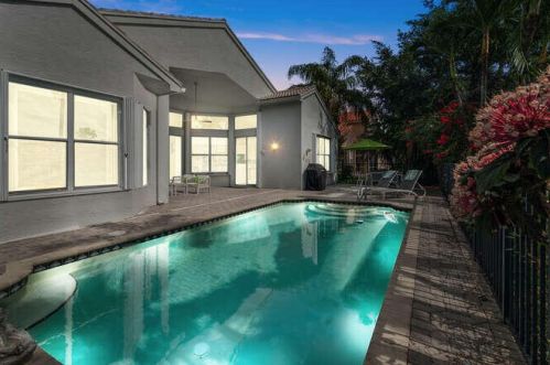 11413 Ohanu Cir, Boynton Beach FL 33437-7034 exterior