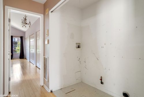 324 Goethe St, Chicago IL  60610-1803 exterior