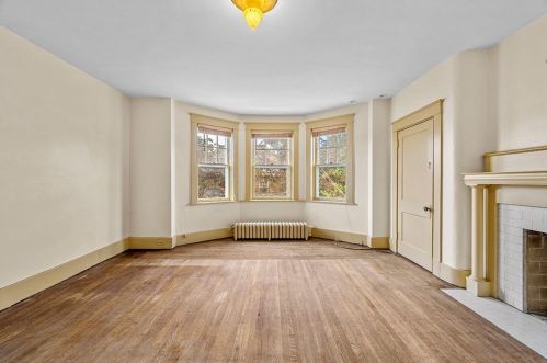 5701 Elgin St, Pittsburgh PA 15206-1635 exterior