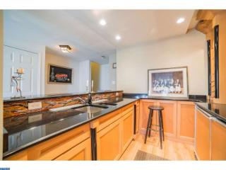 270 Osborn St, Philadelphia PA  19128-3723 exterior