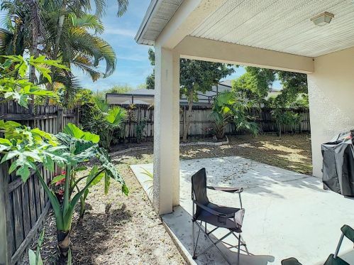 10263 Andover Pt Cir, Orlando FL 32825-2732 exterior