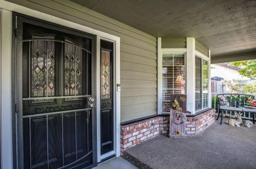 105 Goodell Rd, Folsom CA 95630-5221 exterior