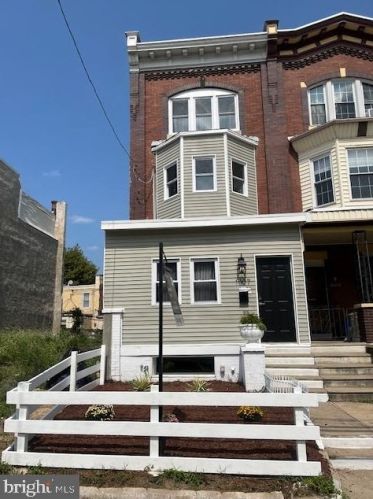 1107 52 St, Philadelphia PA 19143-4217 exterior