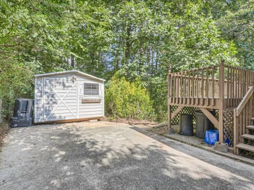 3988 Vly Brk Rd, Lithonia GA 30039-4280 exterior