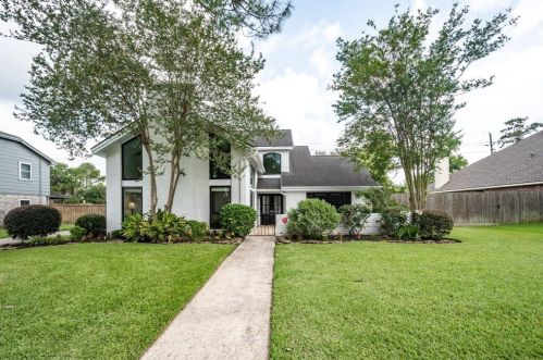8927 Pine Shores Dr, Humble, TX 77346-2312
