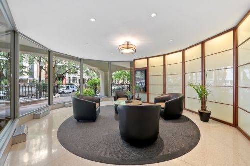 1340 Dearborn St, Chicago IL  60610-2071 exterior