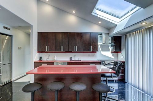 71 Euclid St, Valley Stream NY 11580-4148 exterior