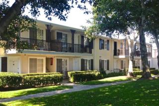 15610 Tustin Village Way, Tustin CA  92780-4905 exterior