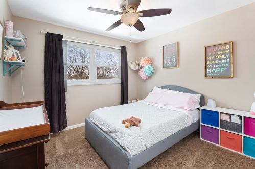 1318 Brentwood Pl, Joliet IL 60435-3304 exterior