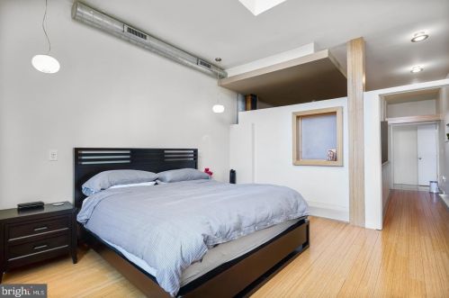 1313 11 St, Philadelphia PA 19147-5601 exterior