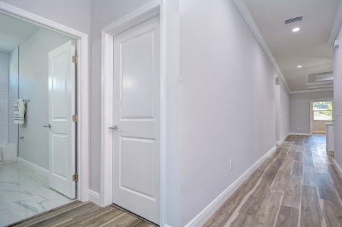 2710 Braddock St, Tampa FL  33607-6828 exterior