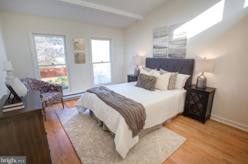 418 Capitol St, Washington DC  20003-4012 exterior